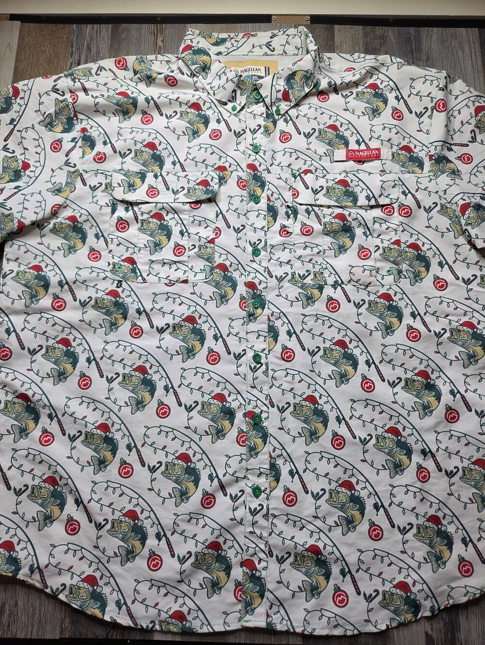 Magellan Outdoors Fish Gear Shirt Relaxed Fit Men's 2XL Christmas Santa Bass